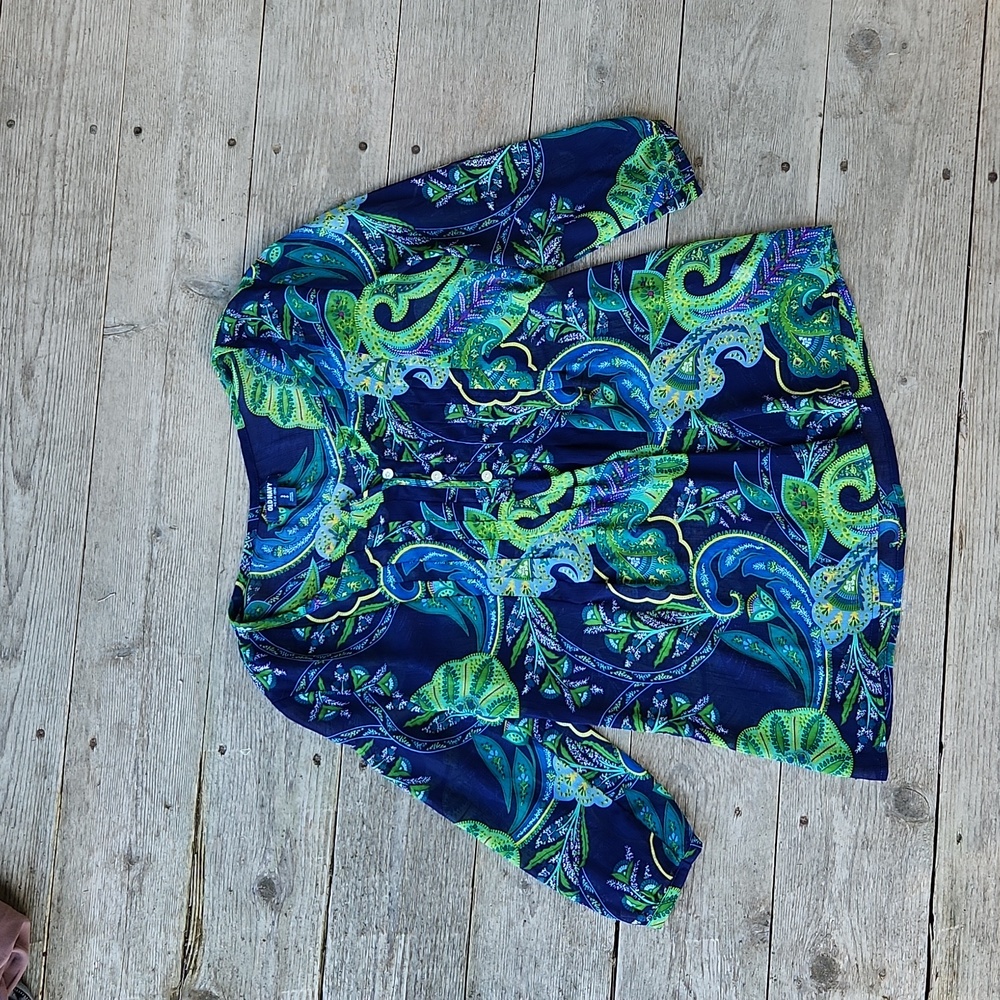 Paisley Floral Blue and Green Button Front Sheer Blouse Size Small Tropical